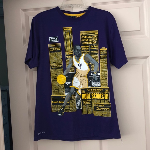 Nike Other - Nike short sleeve T-shirt Kobe